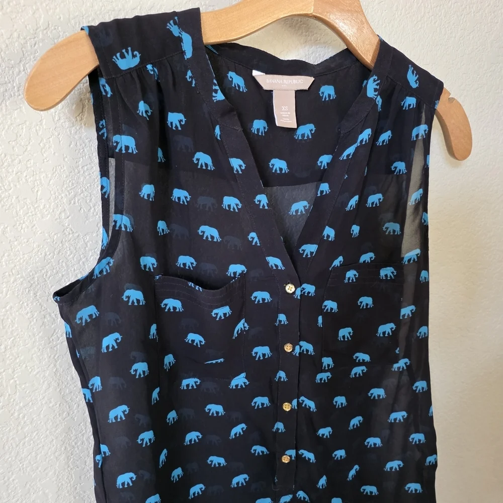 Banana Republic Blue Sleeveless Blouse - Picture 3 of 8